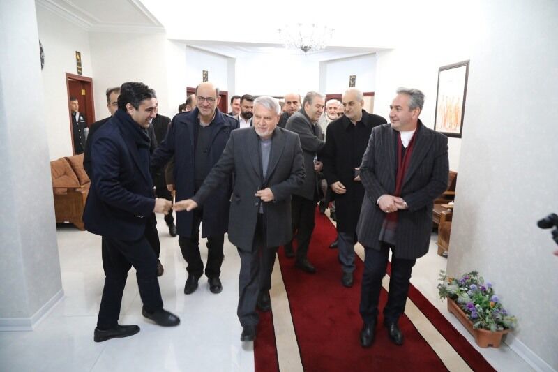 وزیر میراث فرهنگی، گردشگری و صنایع دستی وارد اردبیل شد