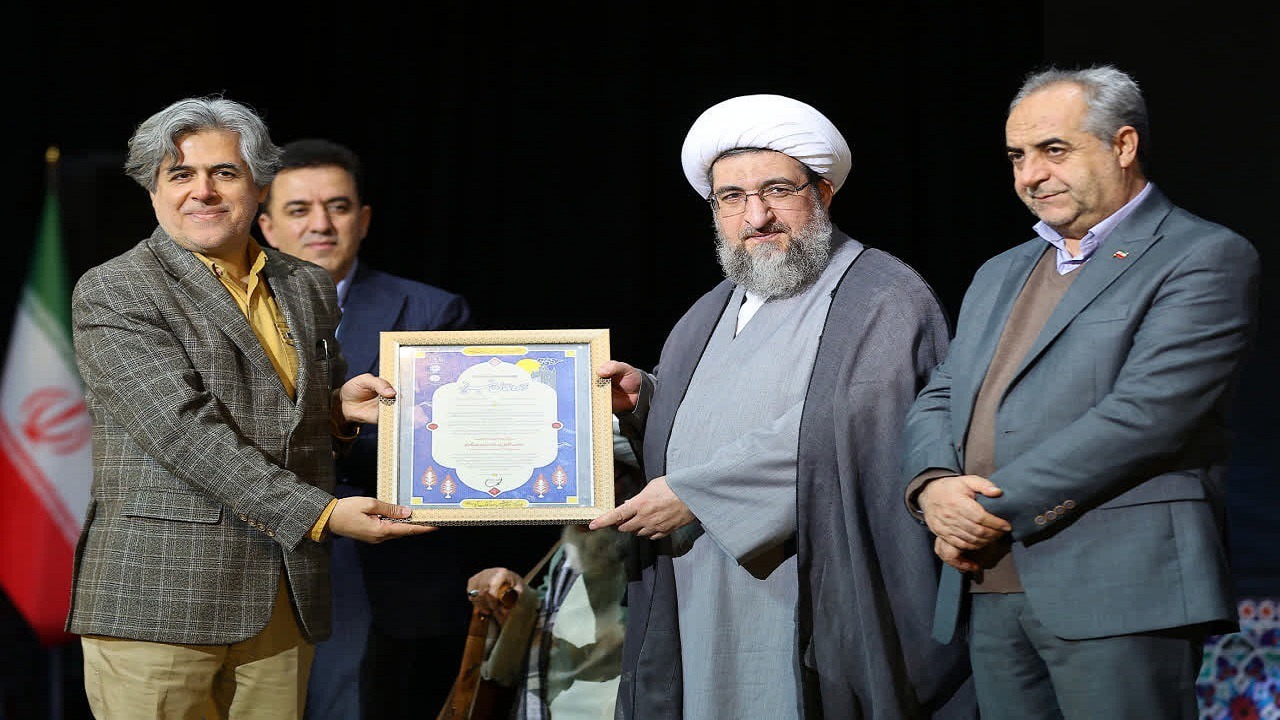 تجلیل از ۲۲ زنده‌نام و چهره ماندگار در تبریز