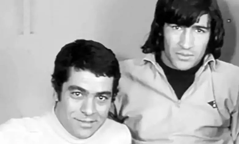 عکس یادگاری و ژست خاص بهروز وثوقی و ناصر حجازی در دهه ۵۰ شمسی