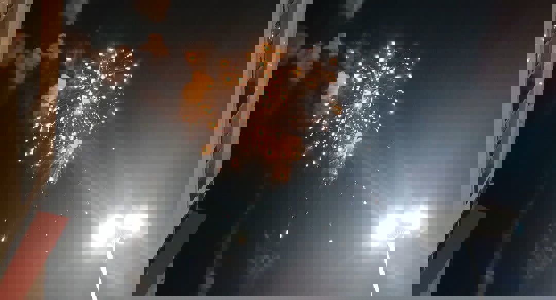 جشن انقلاب در آذرشهر با نورافشانی و طنین الله‌اکبر