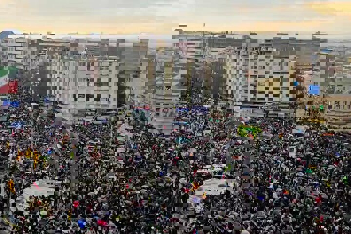 شکوه و عظمت حضور مردم در راهپیمایی ۲۲ بهمن تبریز