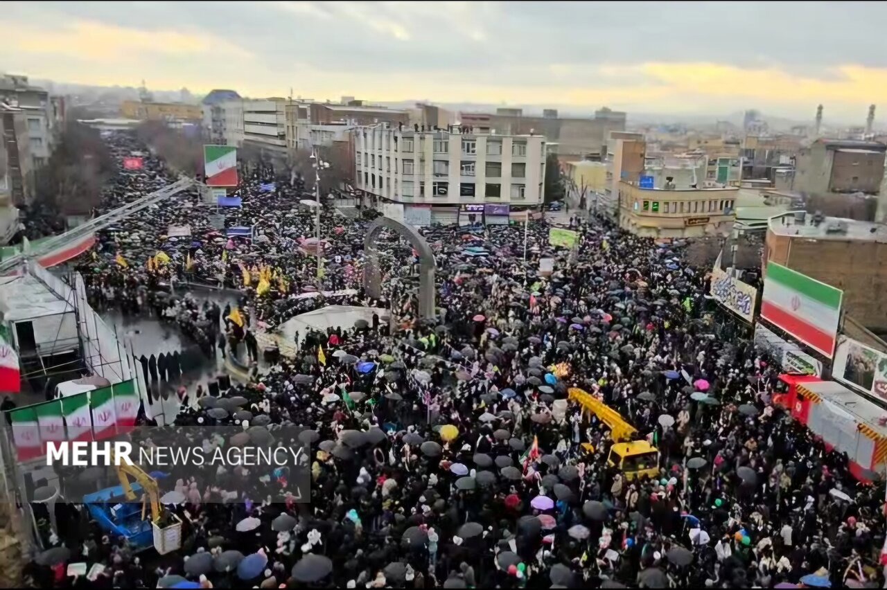 نبض انقلاب در قلب آذربایجان؛ روایتی از حضور، اراده و امید در ۲۲ بهمن