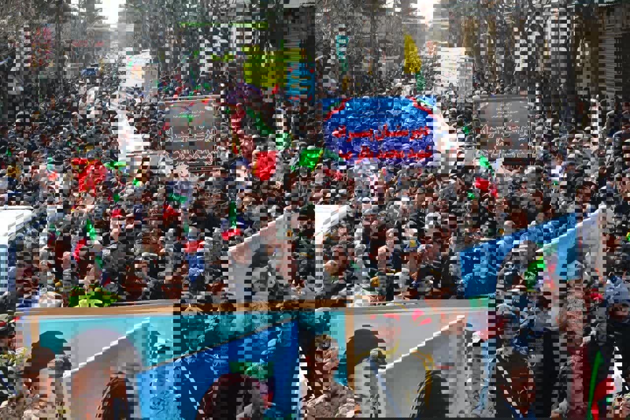 بناب در چهل و هفتمین سالگرد انقلاب؛ نمایش وحدت و بصیرت