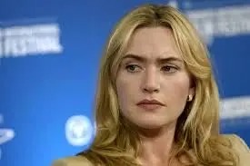 سفر در زمان؛ «رز فیلم تایتانیک» به همراه فرزندش در نیویورک؛ سال ۱۳۸۴