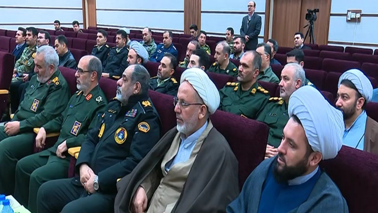 اتحاد مقدس ملت و مسئولان باعث شکست دشمنان می شود