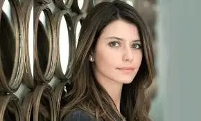 بیوگرافی برن سات؛ از شهرت با «عشق ممنوع» تا بازی در فیلم ایرانی «فصل کرگدن»