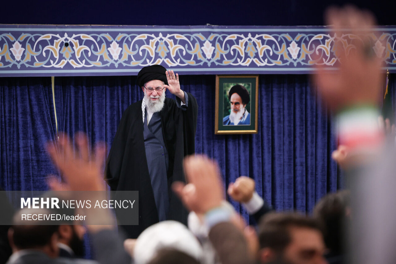 روایت دیدار مردم آذربایجان شرقی با رهبر انقلاب؛ از شعار تا شرافت