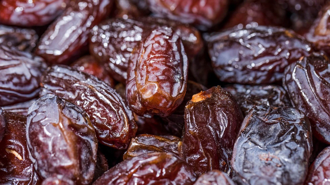 تامین حدود ۶۷۰ تن میوه و خرمای تنظیم بازار در آذربایجان شرقی