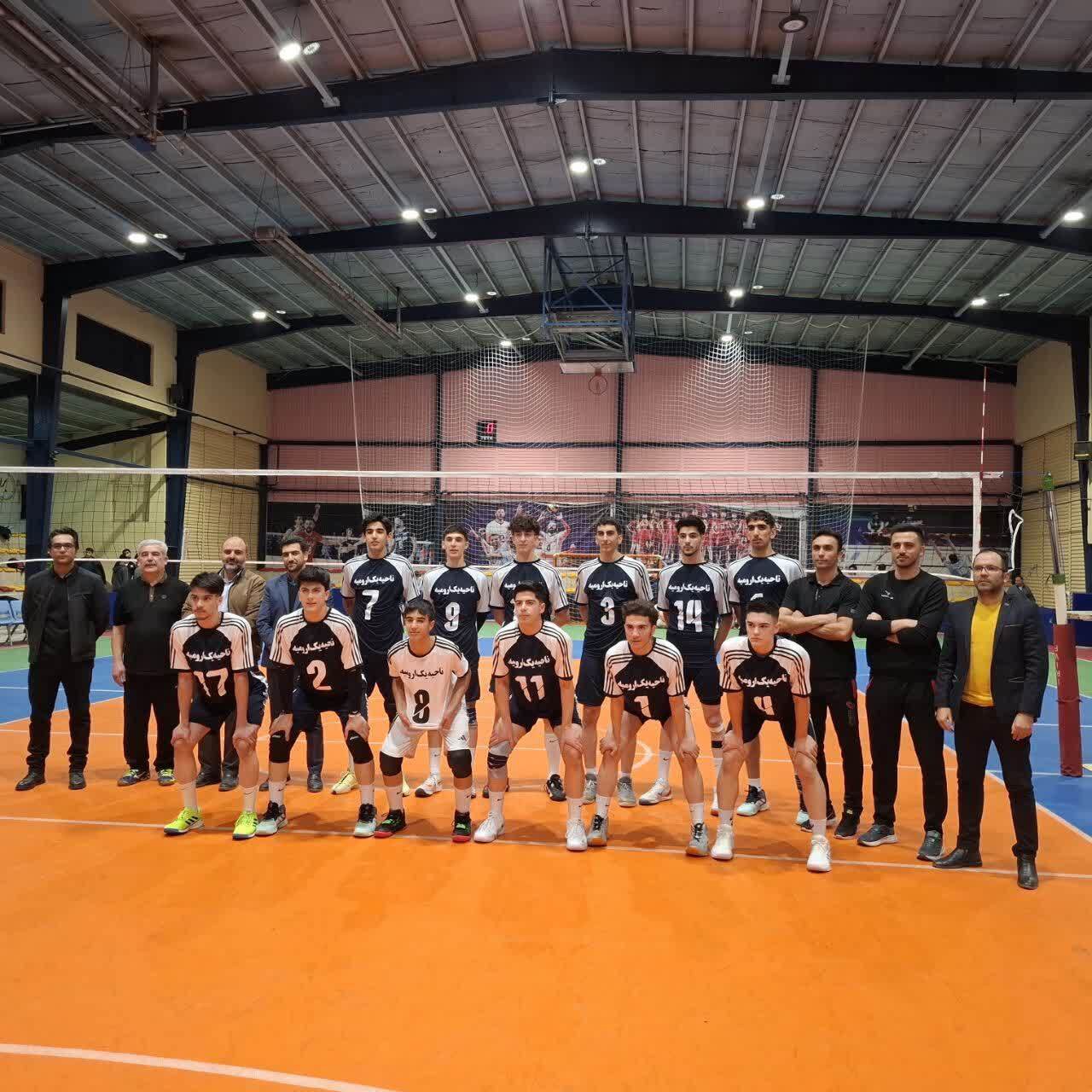 قهرمانی دانش آموزان ناحیه یک ارومیه در مسابقات استانی والیبال