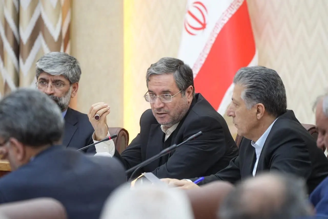 تاکید استاندار آذربایجان‌غربی بر مدیریت عادلانه منابع و شتاب توسعه استان