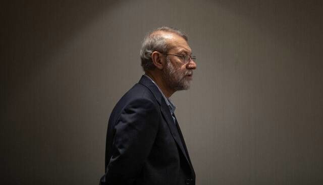 ادعای «نیویورک‌تایمز» درباره مسئولیت مهم لاریجانی در صورت درگرفتن جنگ