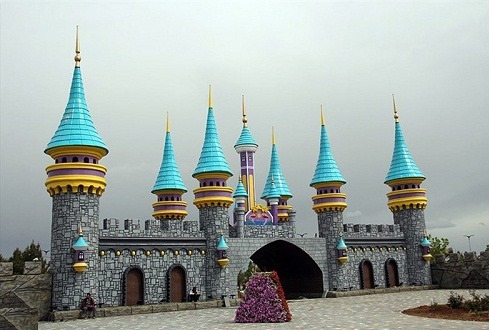 صدور گواهی استاندارد ۷ وسیله در شهربازی «چی‌چست» ارومیه