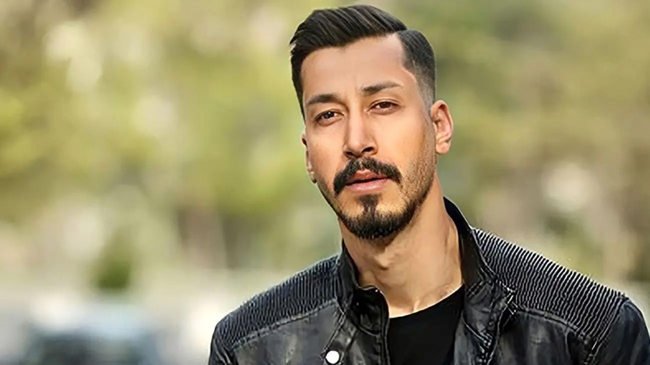 حضور بهرام افشاری در مراسم یکی از جانباختگان دی ماه خبرساز شد