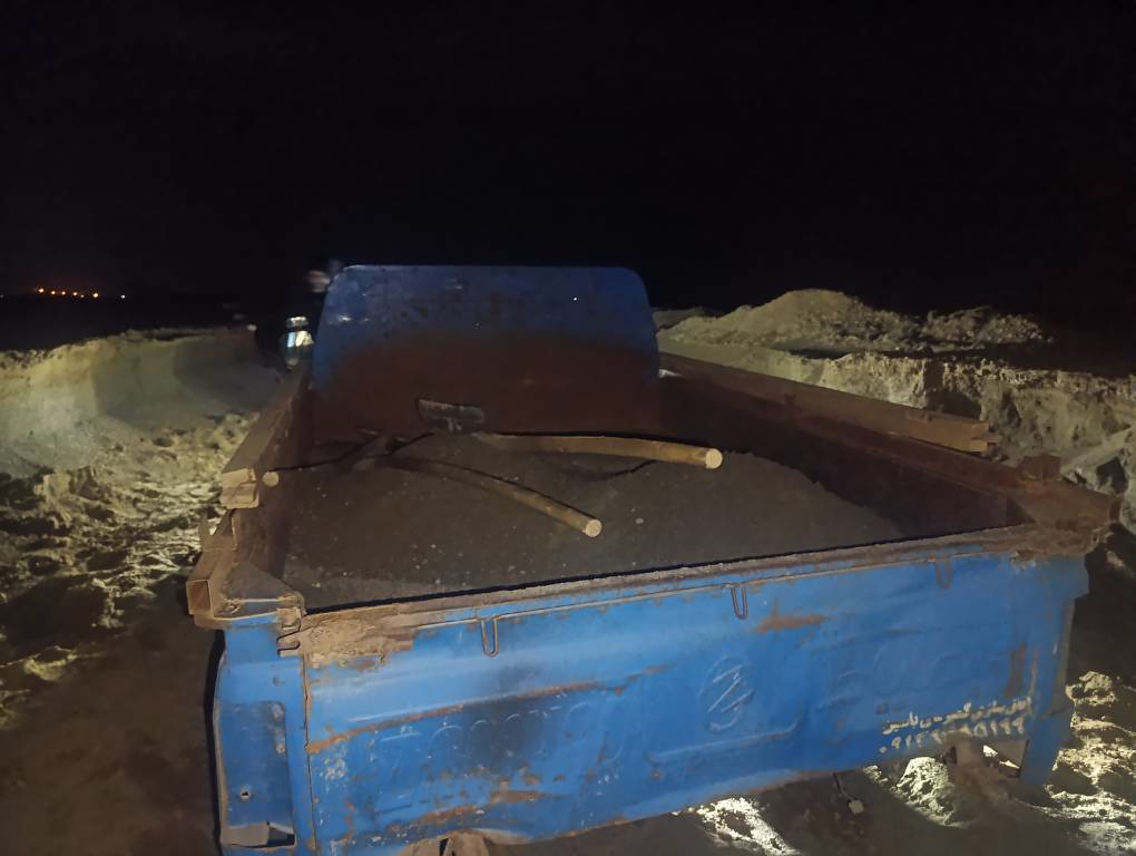 دستگیری متخلف برداشت غیرمجاز مصالح از بستر پارک ملی دریاچه ارومیه