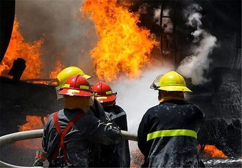 آتش سوزی در شهرک طالقانی تبریز ۱۵ مصدوم بر جای گذاشت.