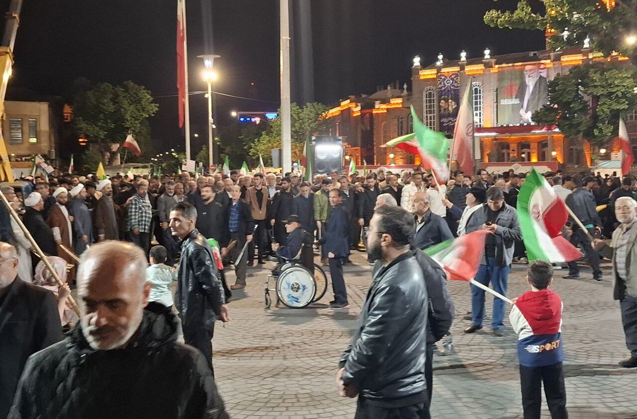شب ۸۷ تبریز؛ تداوم راه سرخ عاشورا و وفاداری به ولایت فقیه