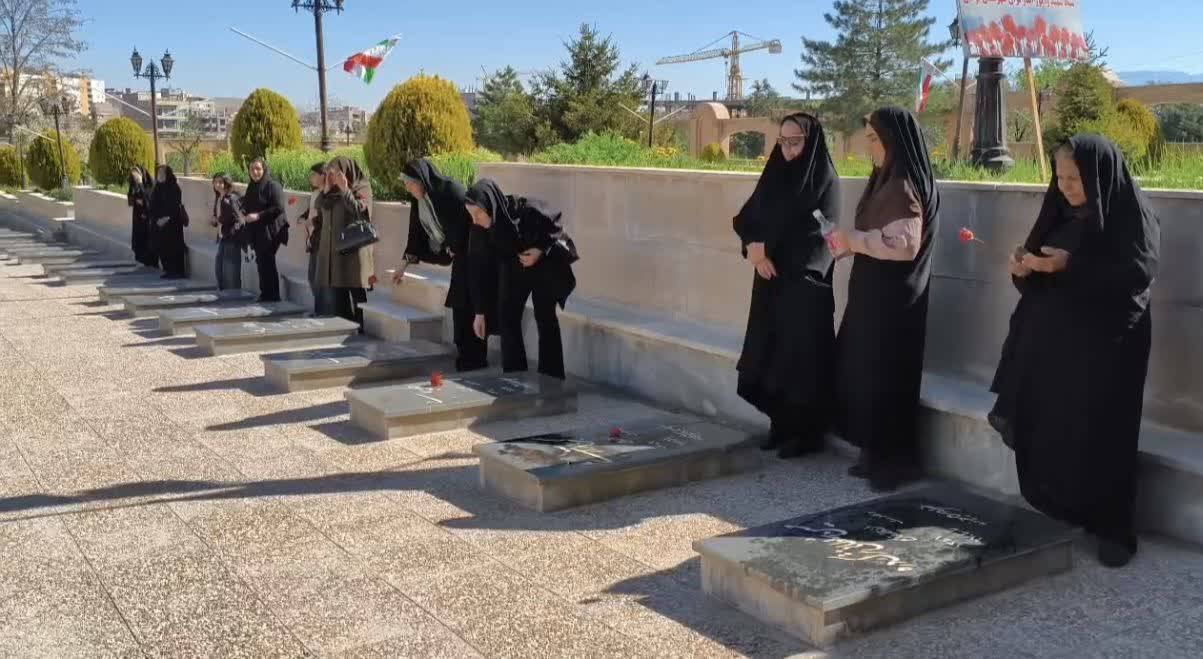 پیام آذری