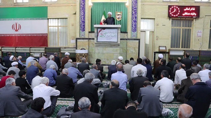 هشدار امام جمعه خوی نسبت به دوقطبی‌سازی‌های کاذب در فضای سیاسی