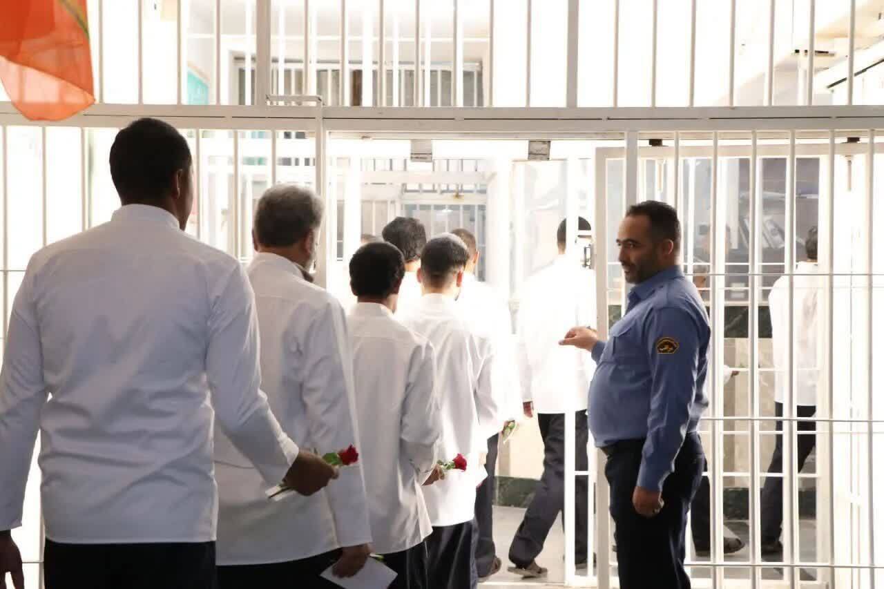 پیام آذری