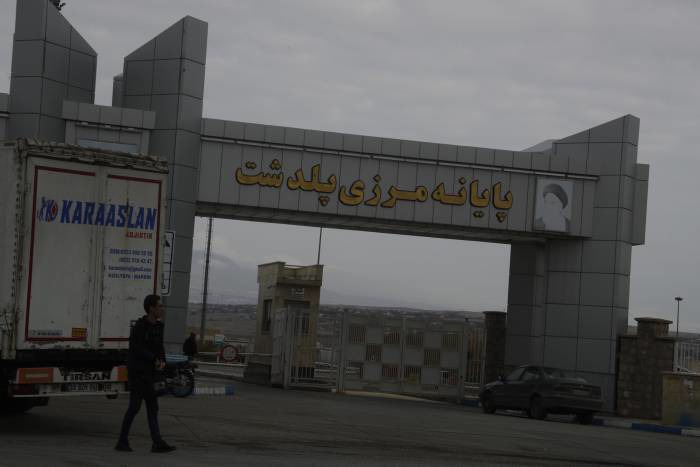 تردد بیش از ده هزار دستگاه در سال جاری از مرز پلدشت