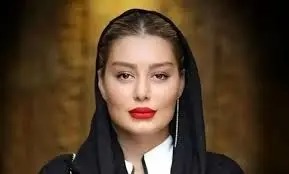 سفر در زمان؛ چهرۀ «سحر قریشی» ۲۸ ساله در اتاق گریم؛ سال ۹۴