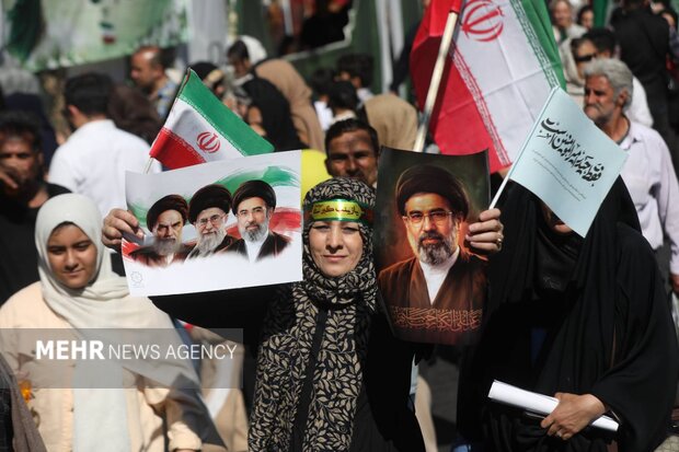 پیام آذری