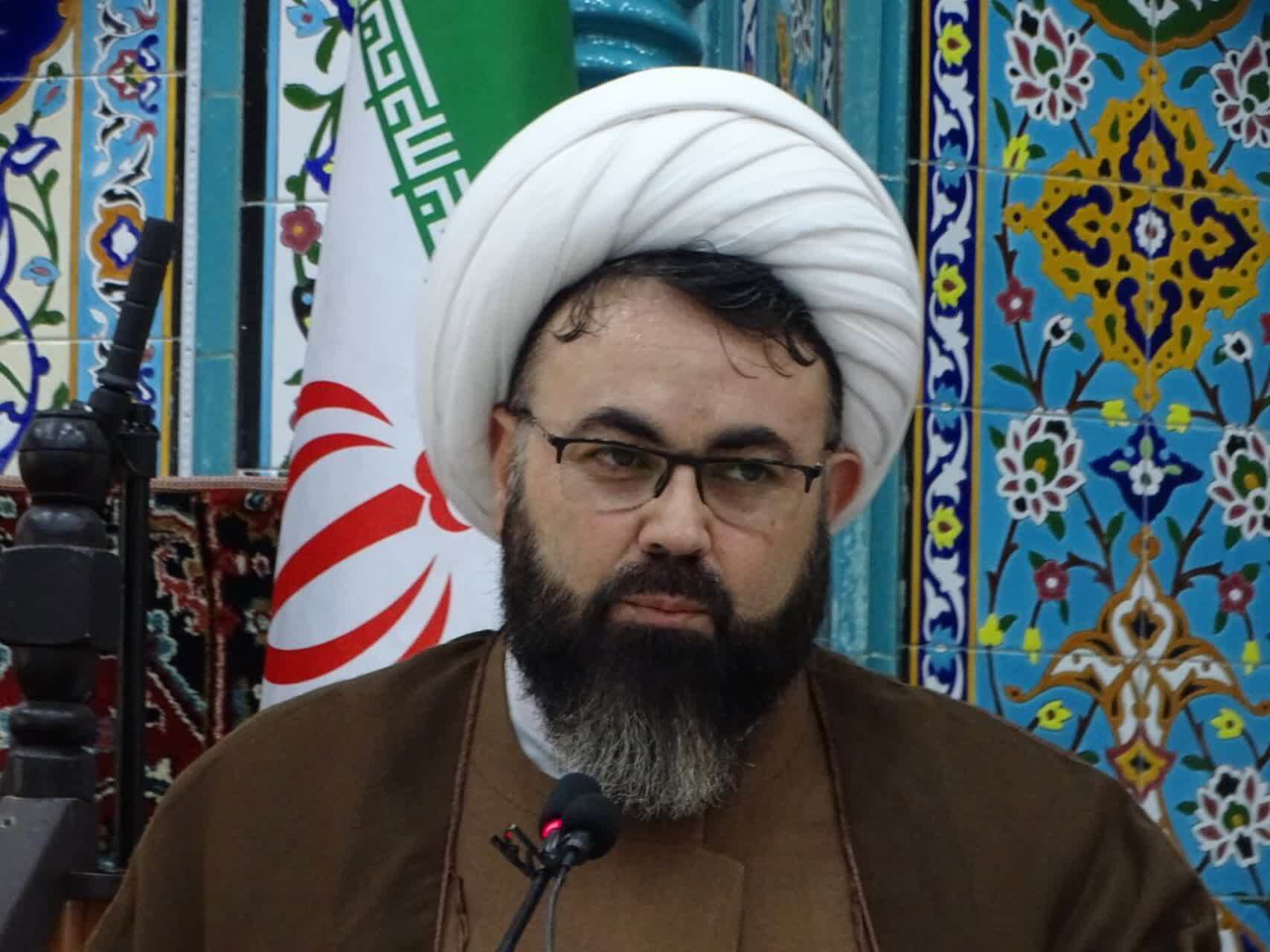 امام جمعه چهاربرج: حضور مردم؛ رکن شکست‌ناپذیری جمهوری اسلامی است