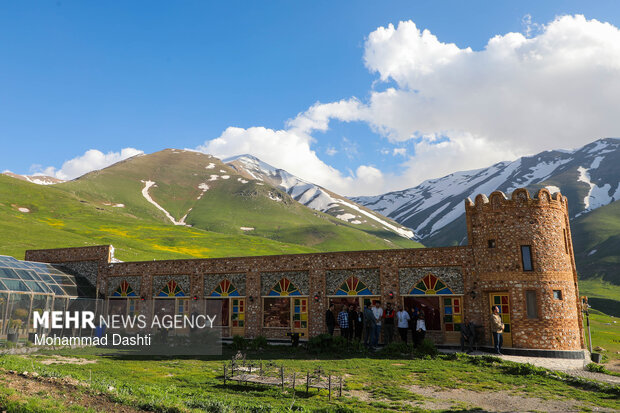 پیام آذری