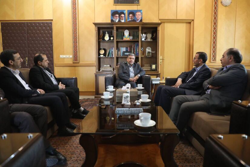 پیام آذری