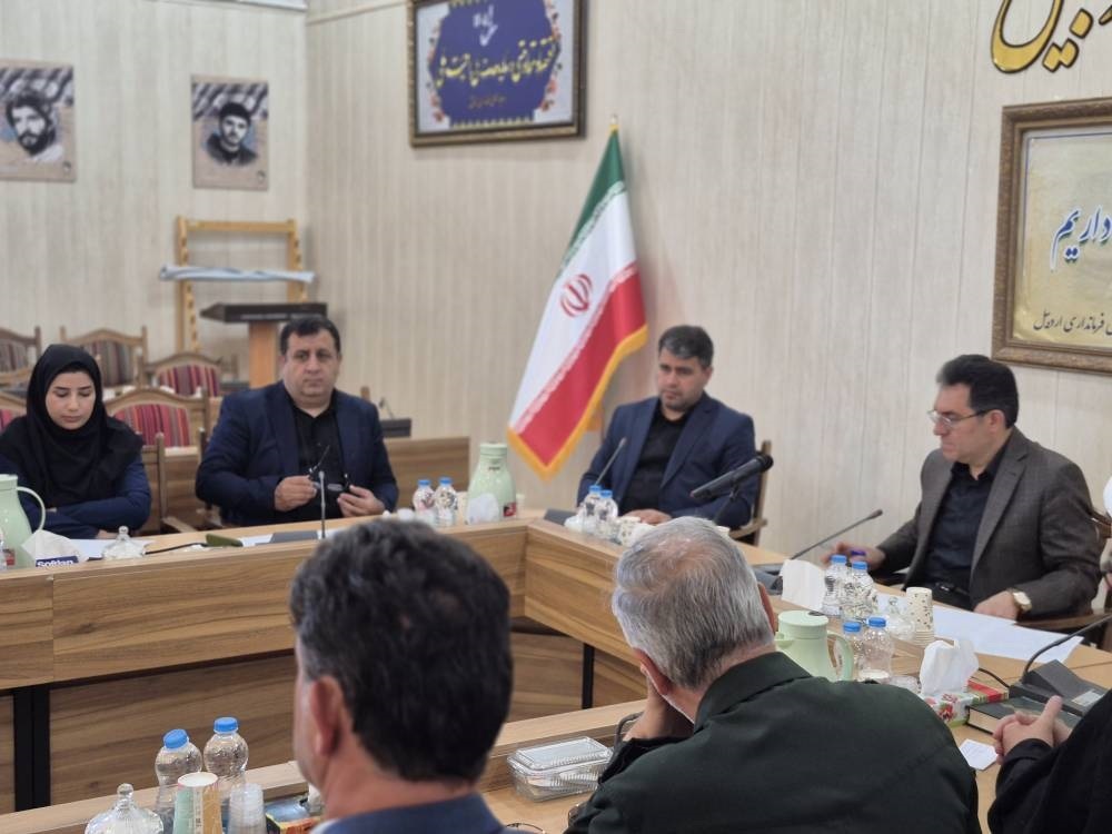 پیام آذری