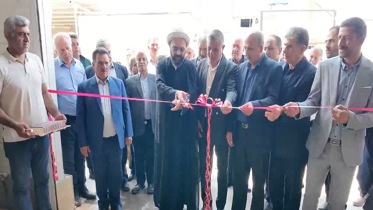 افتتاح واحد فراوری بادام درختی و بادام زمینی در آذرشهر