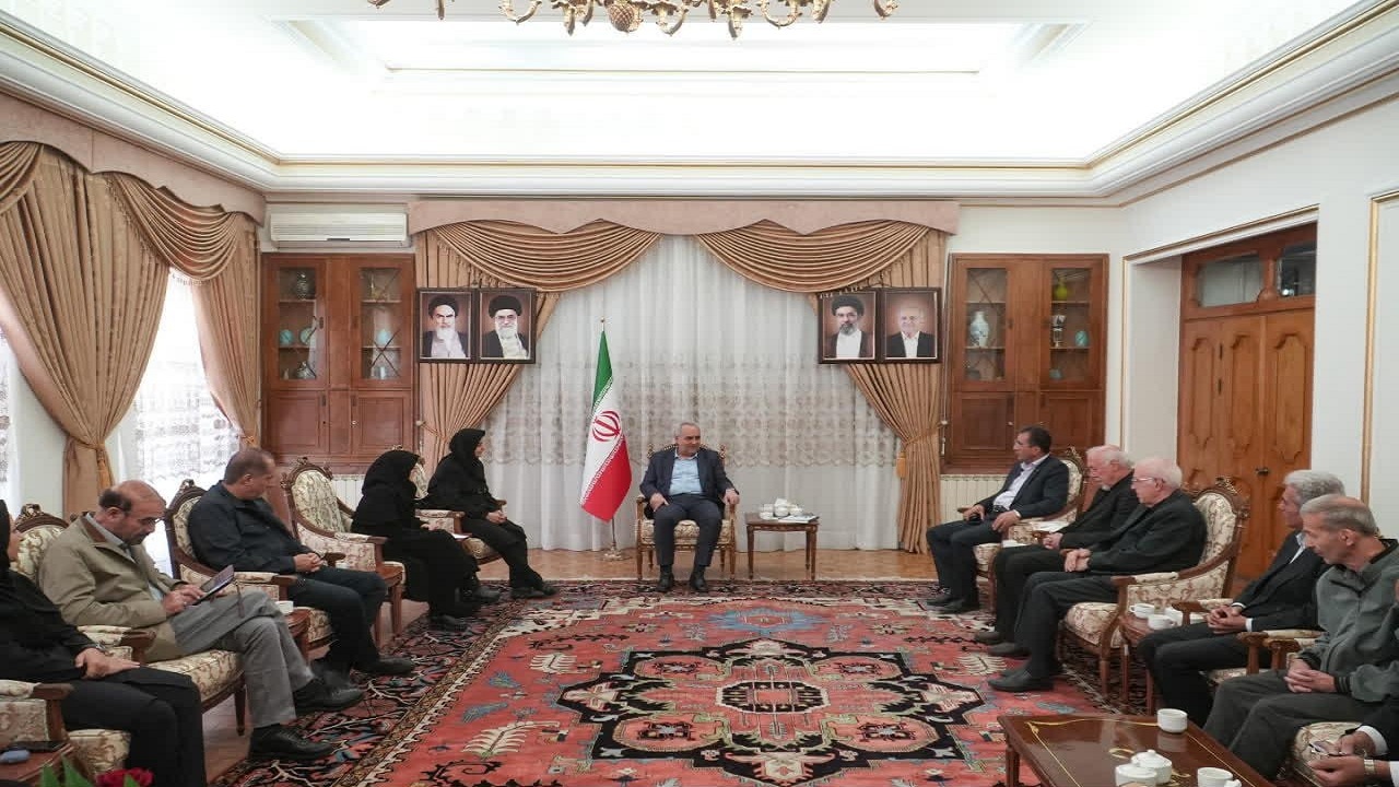 پیام آذری