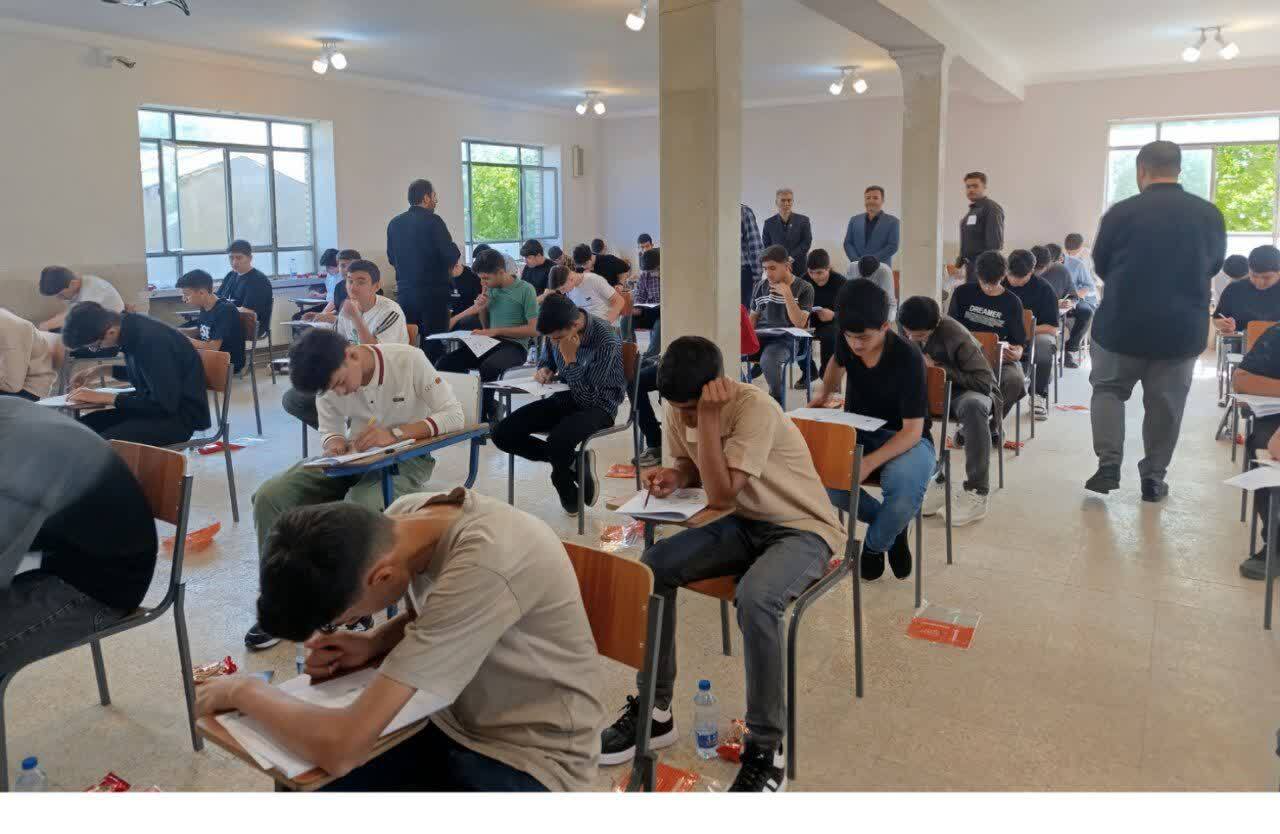 پیام آذری