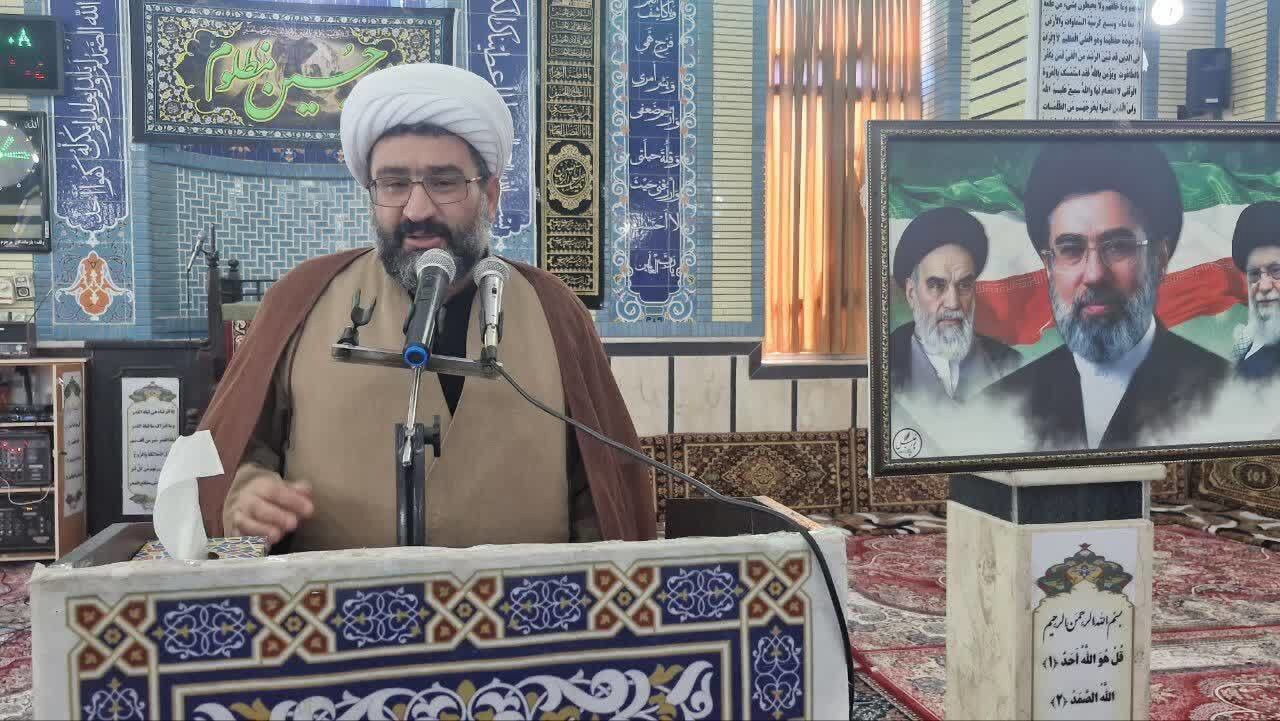 امام جمعه پلدشت: قدرت میدان و بعثت خیابان ایران را ابرقدرت کرد