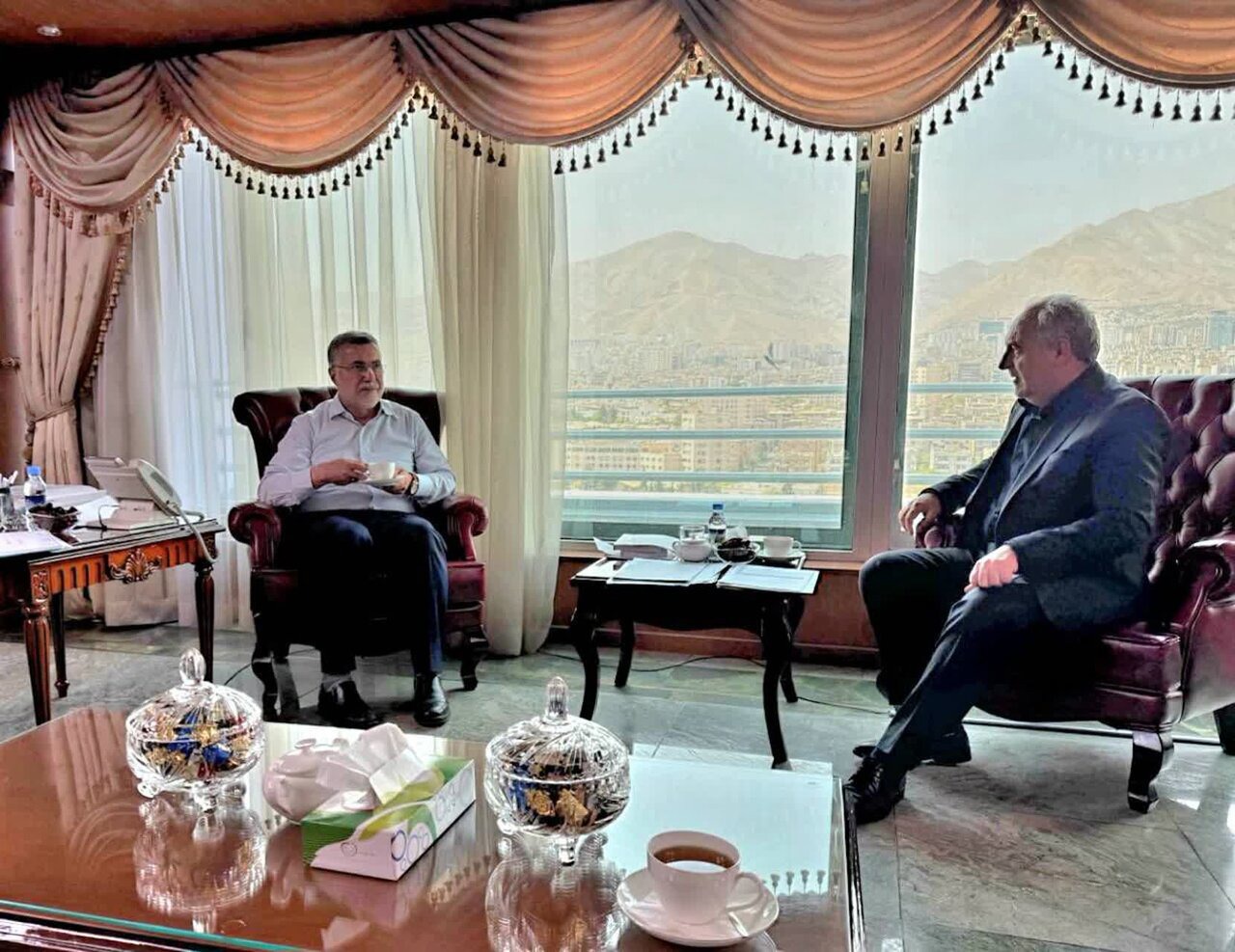 سرمست خواستار شتاب در تکمیل ابرپروژه‌های درمانی شمال‌غرب کشور شد