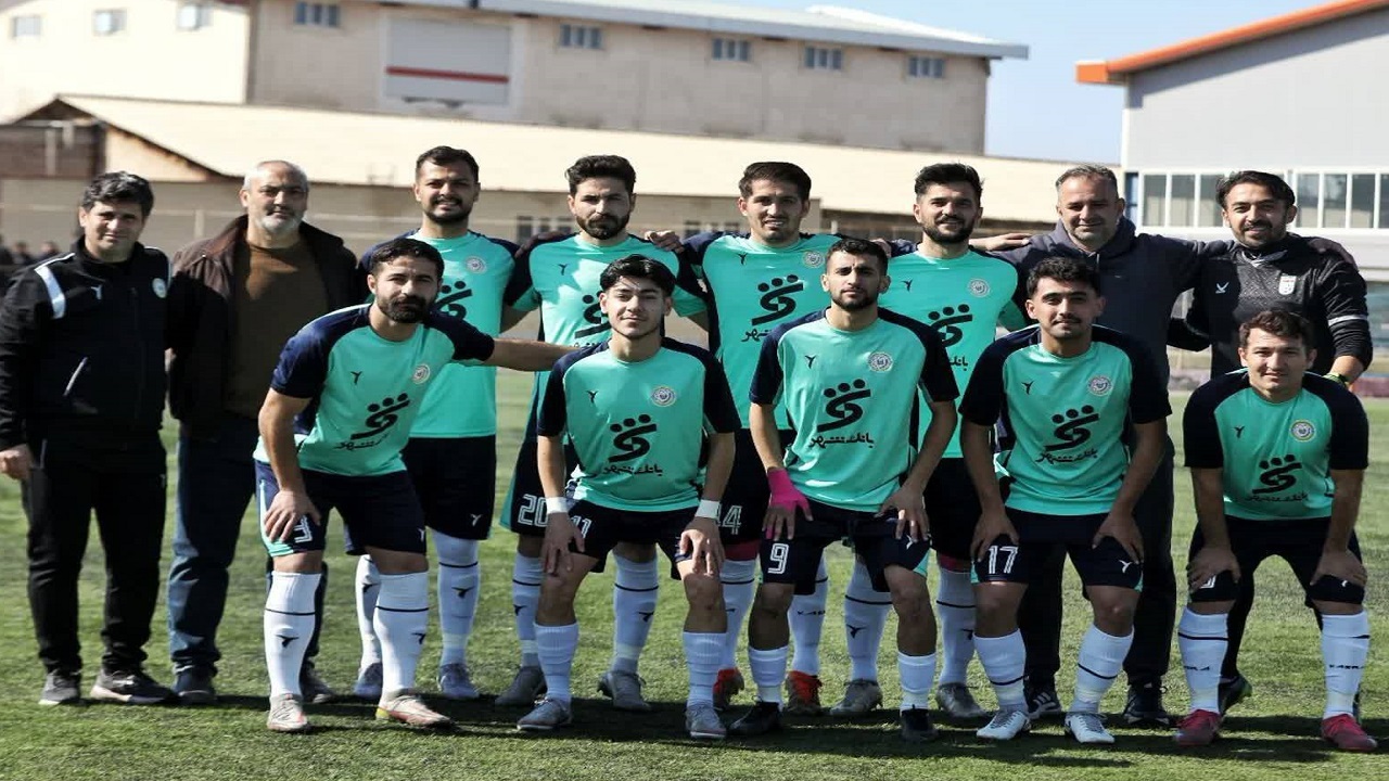 پیام آذری
