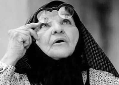 سفر در زمان؛ «پروین سلیمانی» در ایام جوانی و با چادر مشکی؛ دهه ۲۰