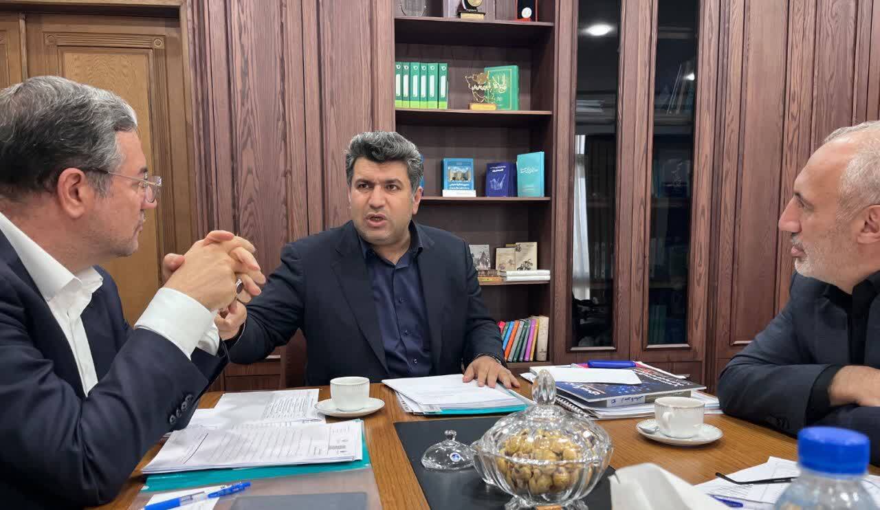 پیام آذری