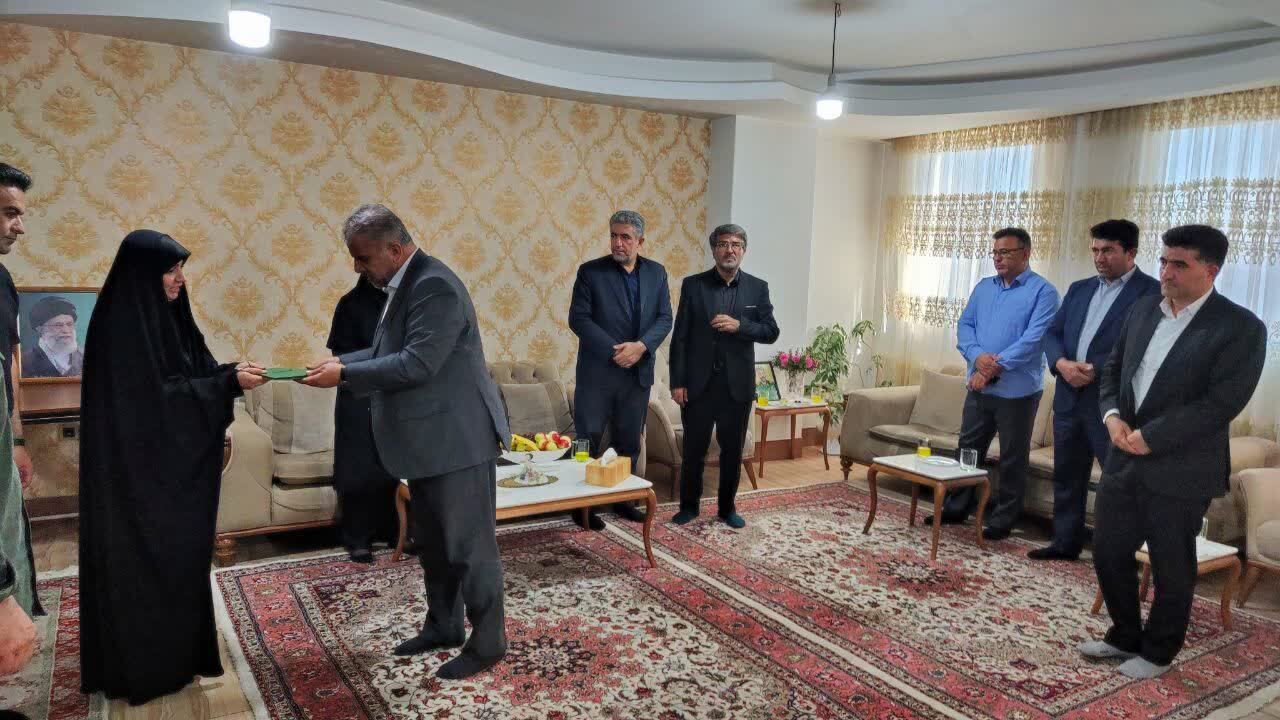 پیام آذری
