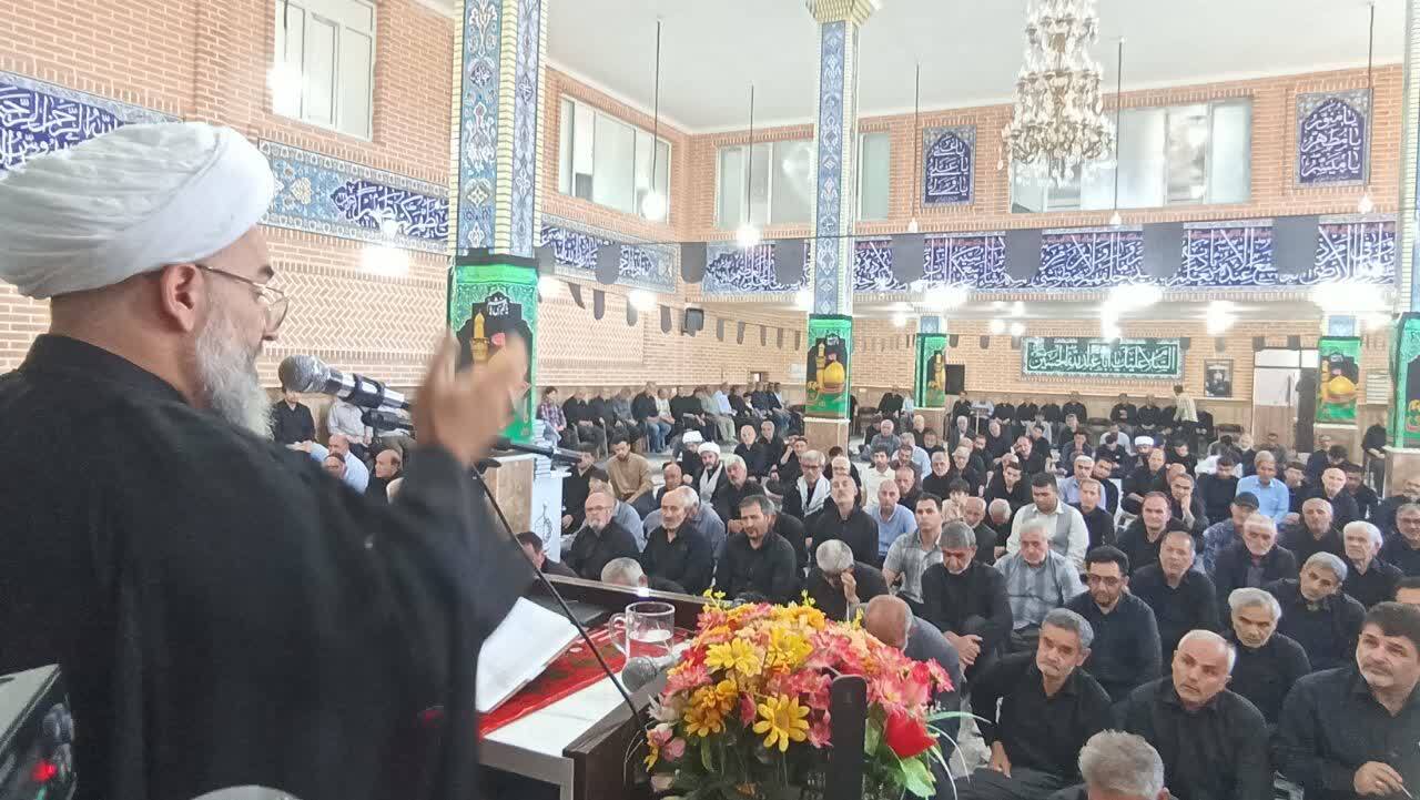 پیام آذری