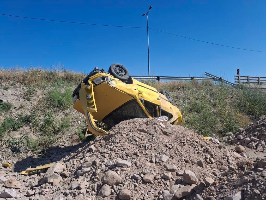 مصدومیت چهار تن در سانحه رانندگی در محور ارومیه-تبریز