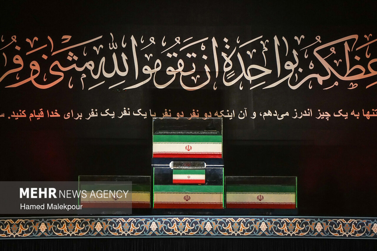 مردم در مراسم وداع با رهبر شهید انقلاب در ارومیه حضور داشته باشند