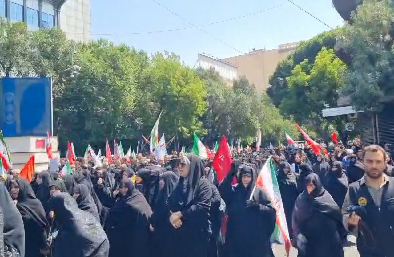 عزاداری مردم تبریز در مراسم بزرگداشت قائد شهید امت