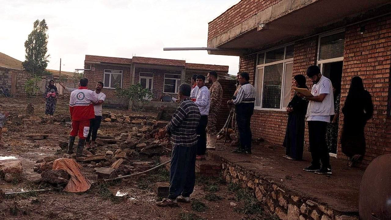 پیام آذری