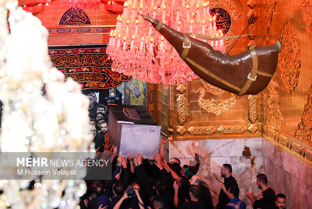 پیام آذری
