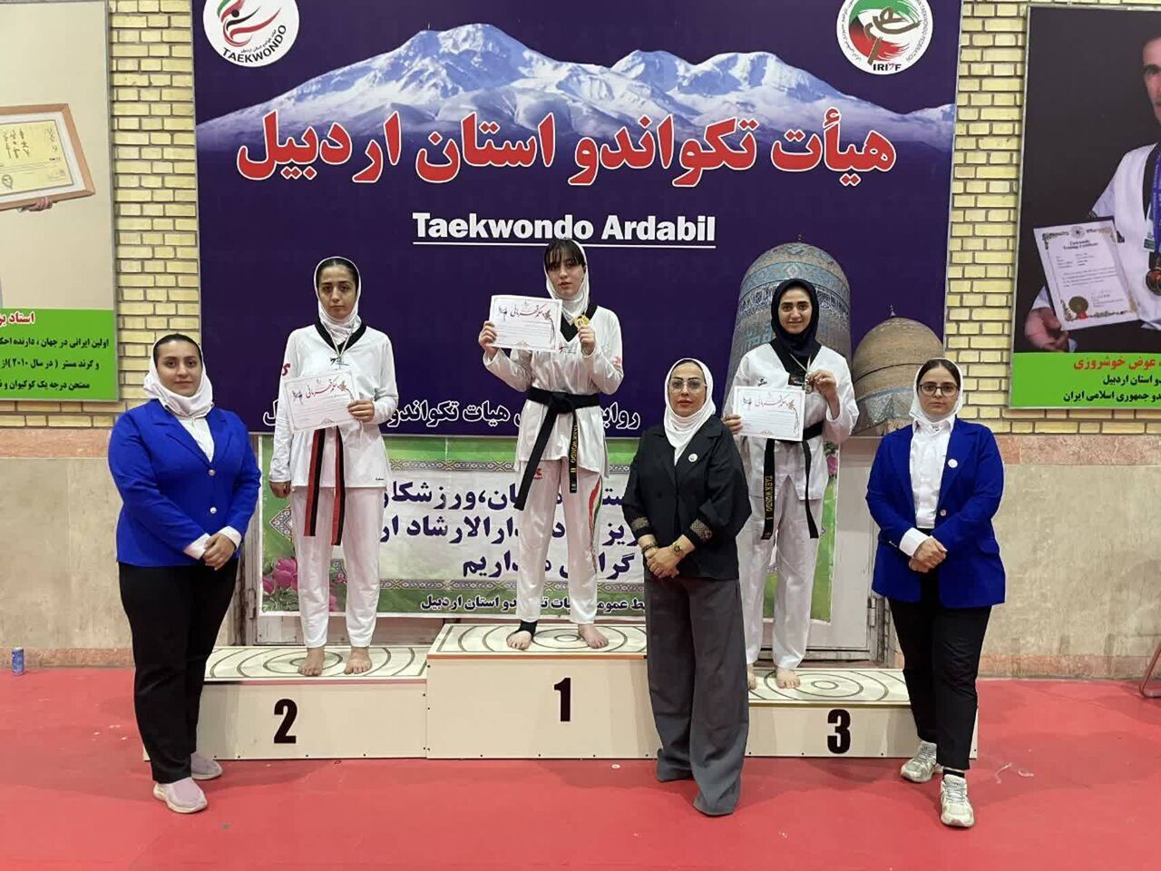پیام آذری