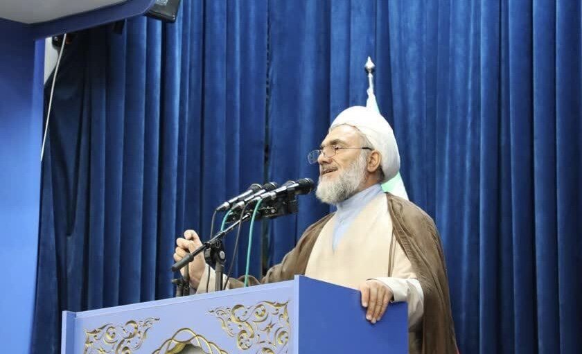 امام جمعه موقت ارومیه:تشییع باشکوه امام شهید، نمایش وحدت ملی بود