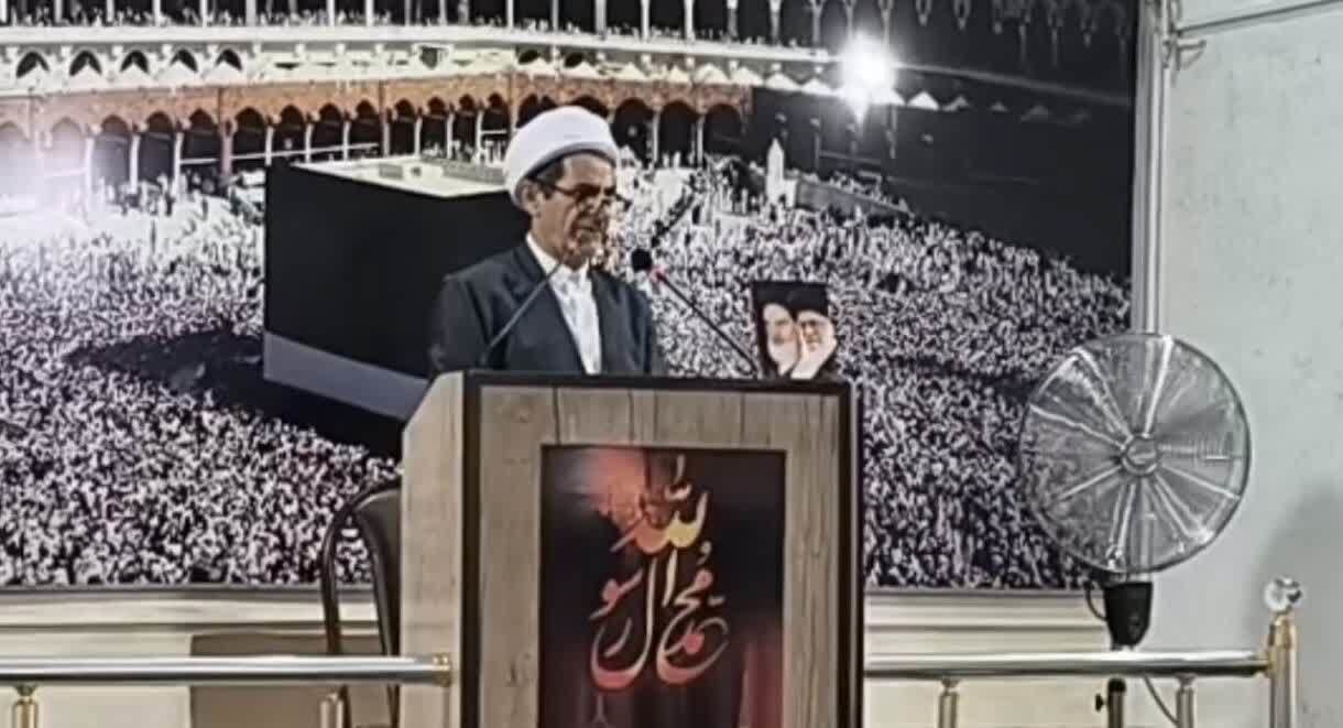 ملت ایران با حضور میلیونی در تشییع رهبر شهید، بار دیگر عزت خود را به نمایش گذاشت