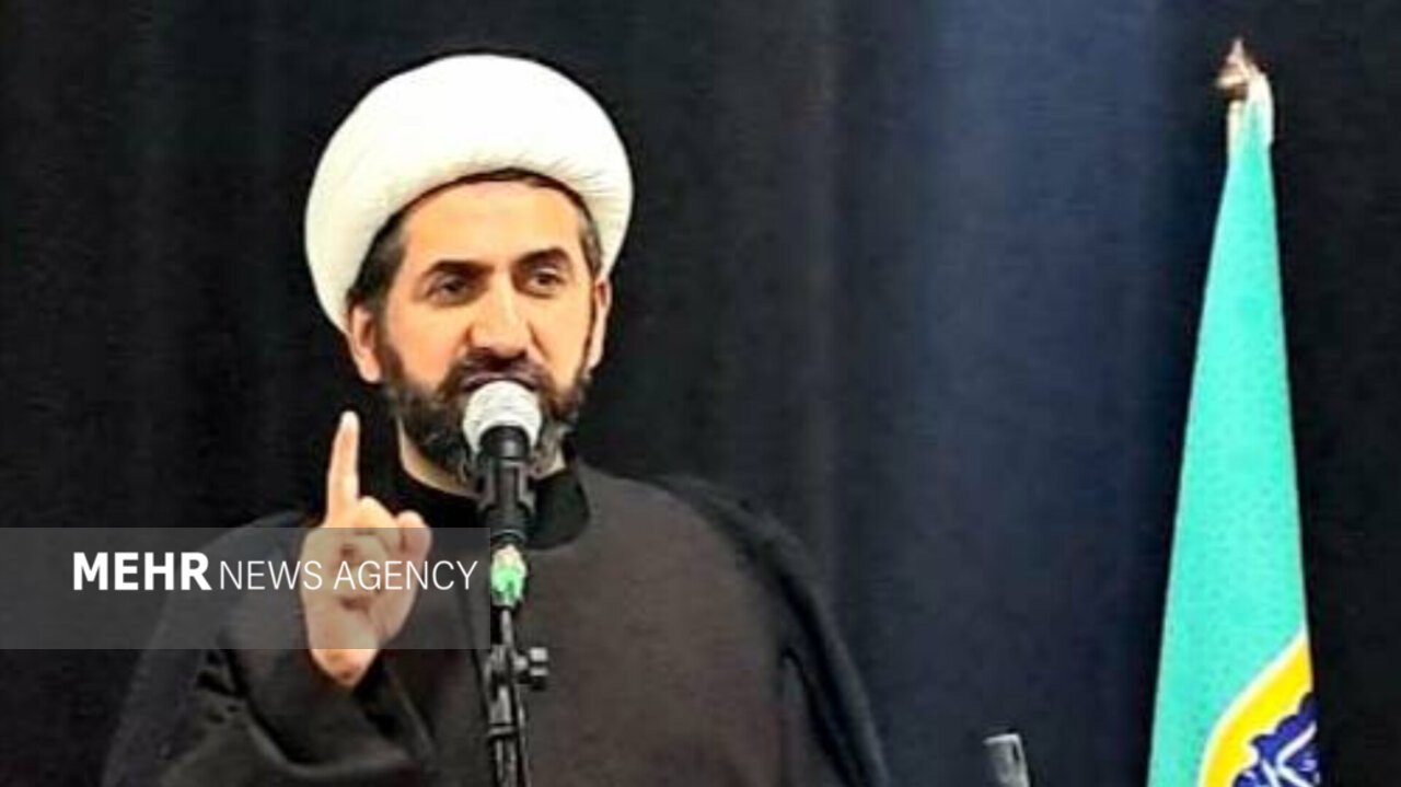 تشییع رهبر شهید، وحدت امت اسلامی را به رخ جهانیان کشید