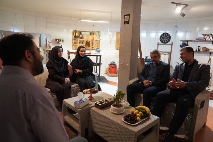 پیام آذری